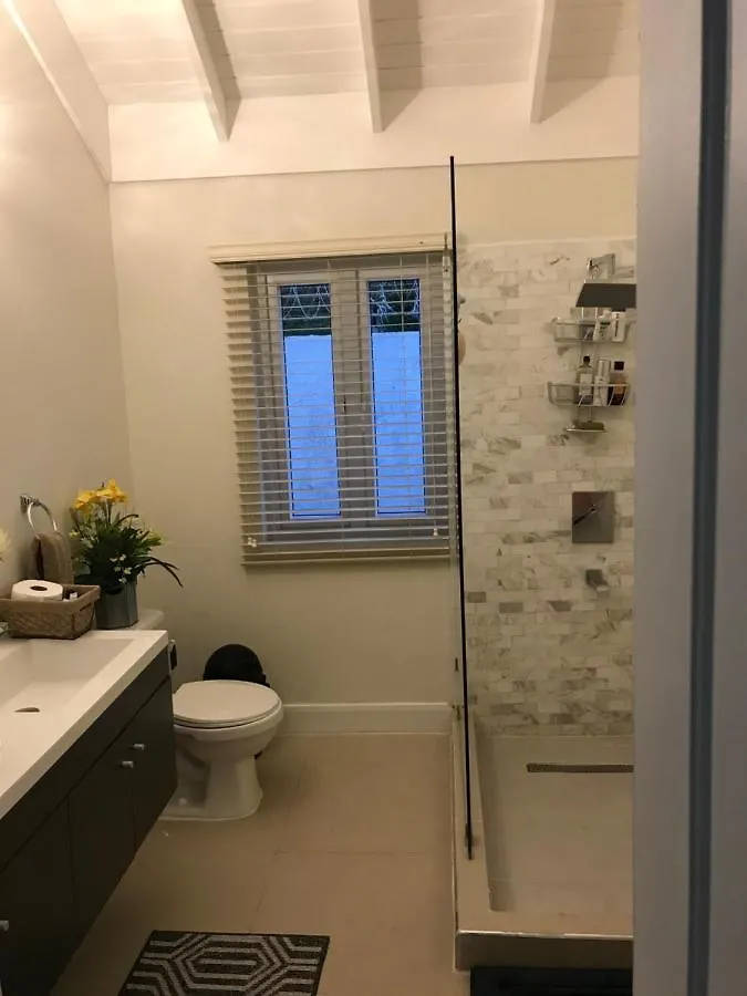 Villa Newly Built , Sweet Oasis à Mammee Bay