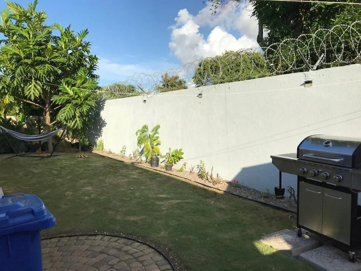 Villa Newly Built , Sweet Oasis à Mammee Bay