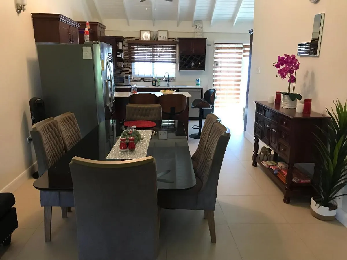 Villa Newly Built , Sweet Oasis à Mammee Bay