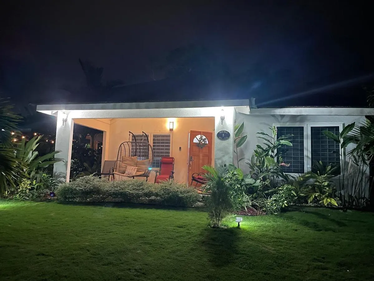 Villa Newly Built , Sweet Oasis à Mammee Bay